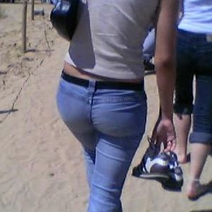 Unser täglich Arschbild gib uns Heute